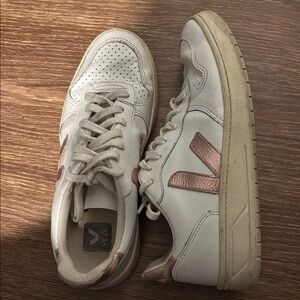 Veja V10 Sneaker in Extra White Nacre & Rose Gold, Size 7